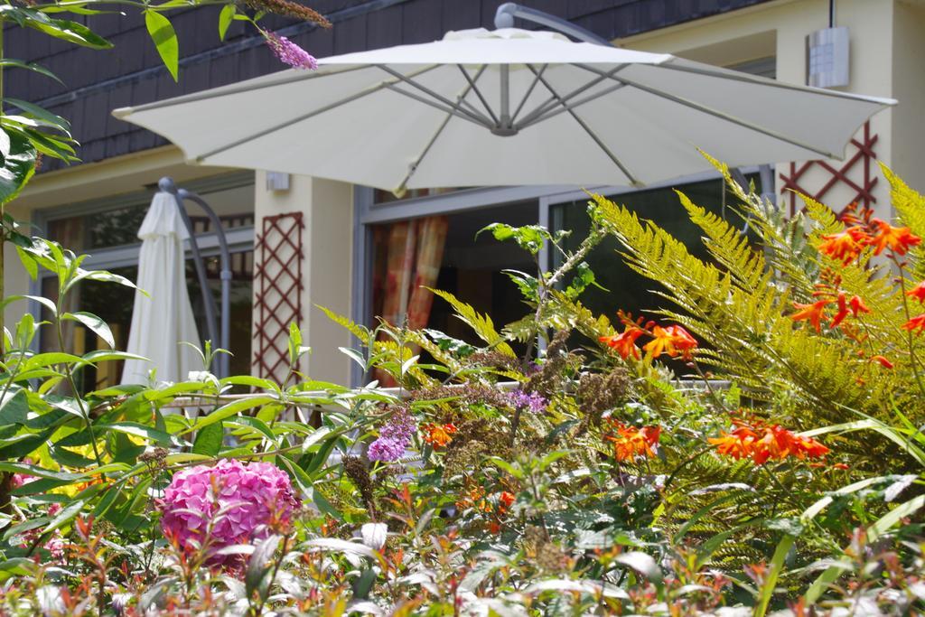 Hotel Le Roudou Фуэнан Экстерьер фото