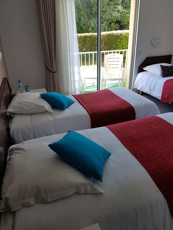 Hotel Le Roudou Фуэнан Экстерьер фото